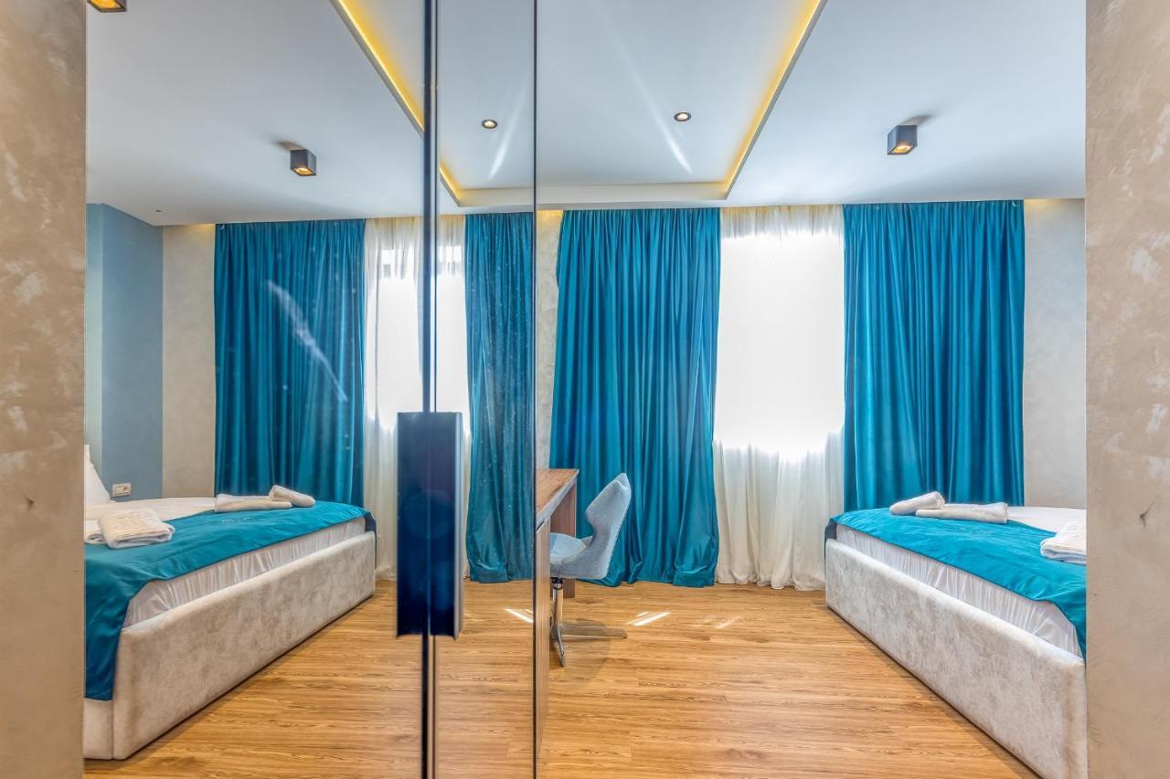 San Valentino Palace Aparthotel Umag Eksteriør bilde