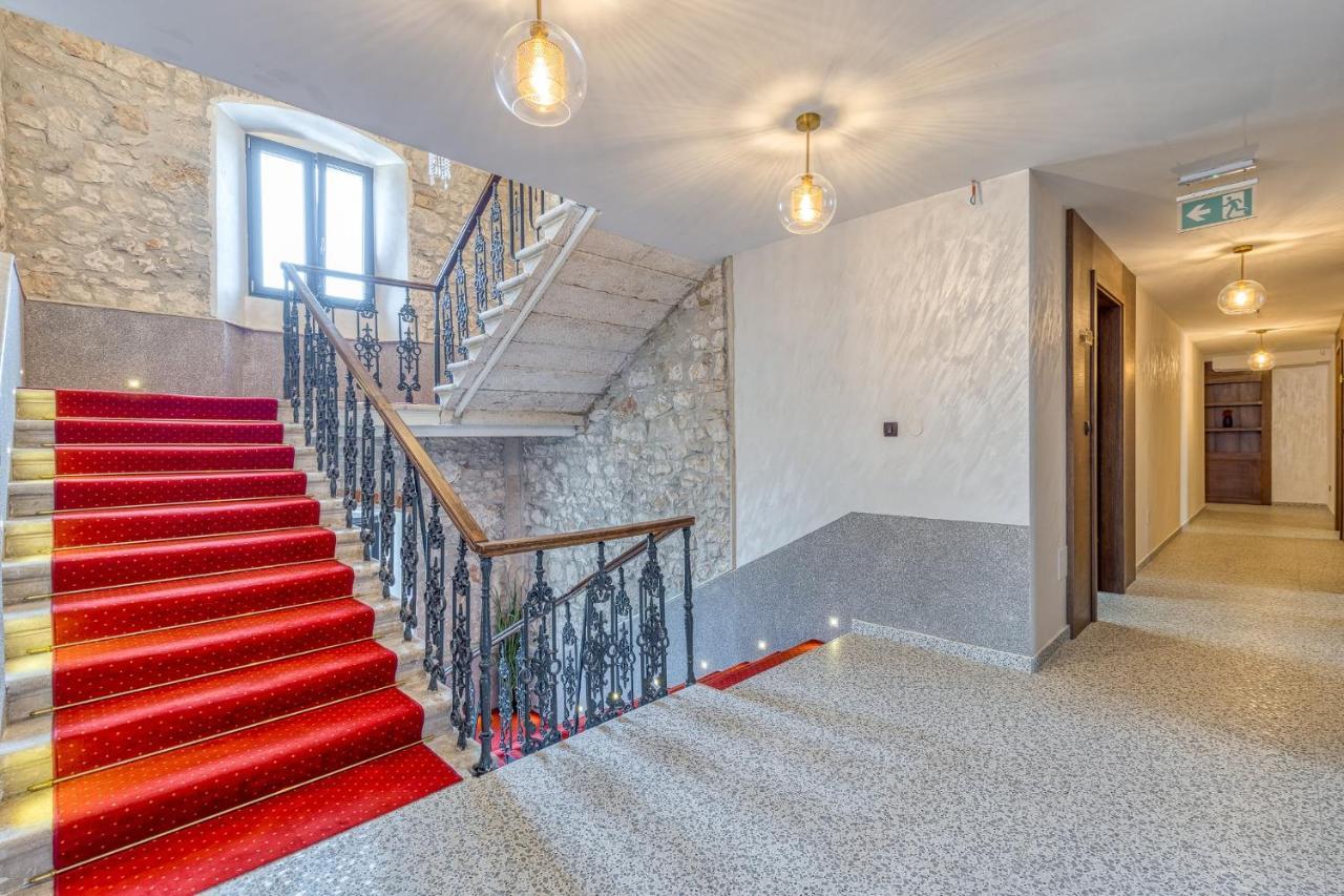 San Valentino Palace Aparthotel Umag Eksteriør bilde