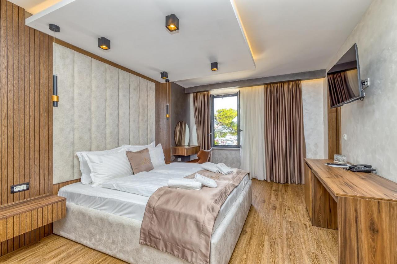 San Valentino Palace Aparthotel Umag Eksteriør bilde