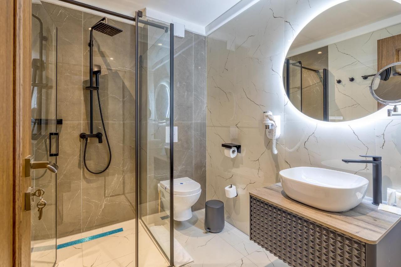 San Valentino Palace Aparthotel Umag Eksteriør bilde