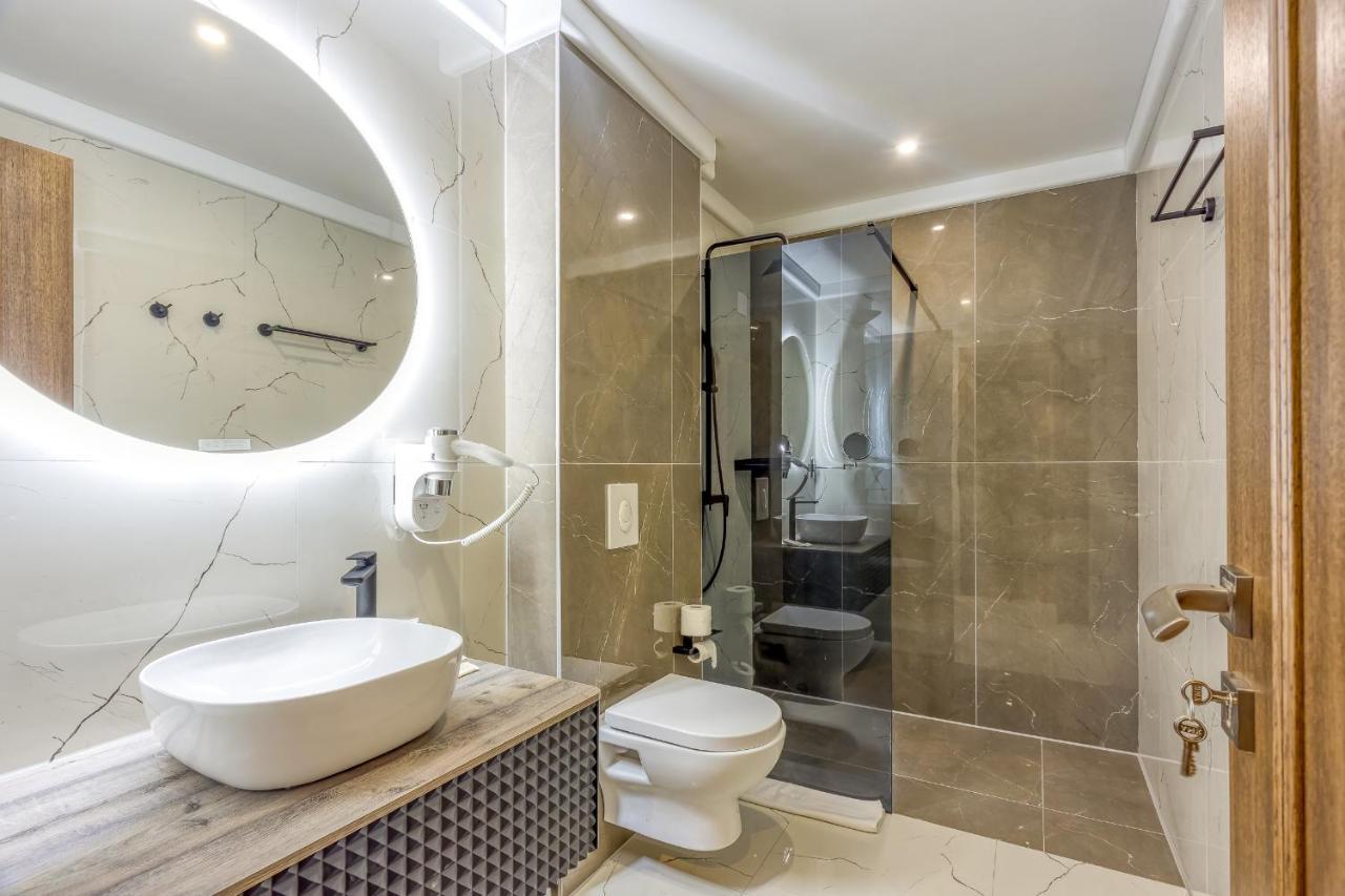 San Valentino Palace Aparthotel Umag Eksteriør bilde