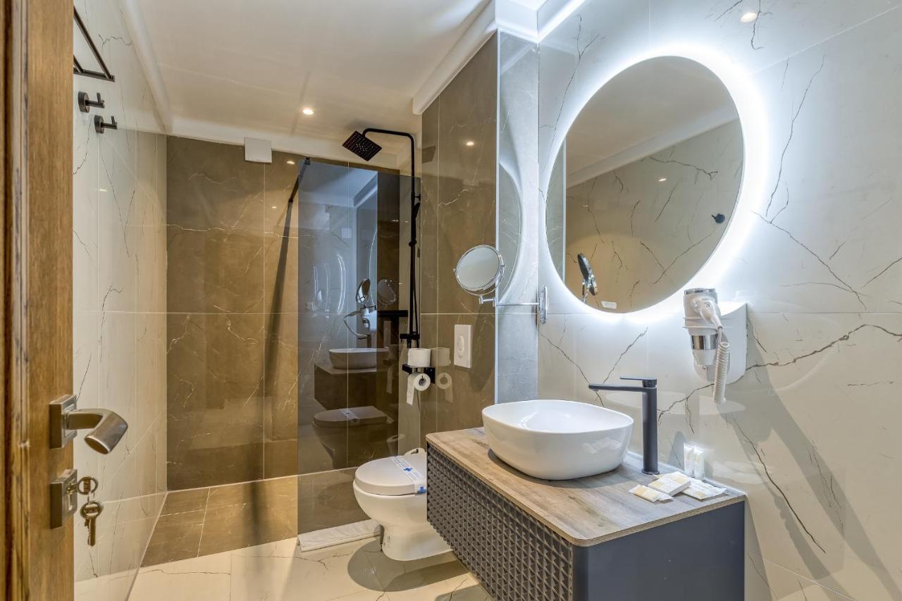 San Valentino Palace Aparthotel Umag Eksteriør bilde
