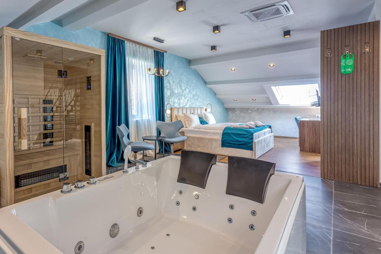 San Valentino Palace Aparthotel Umag Eksteriør bilde