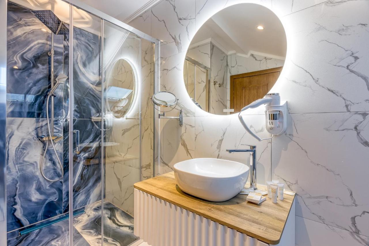 San Valentino Palace Aparthotel Umag Eksteriør bilde