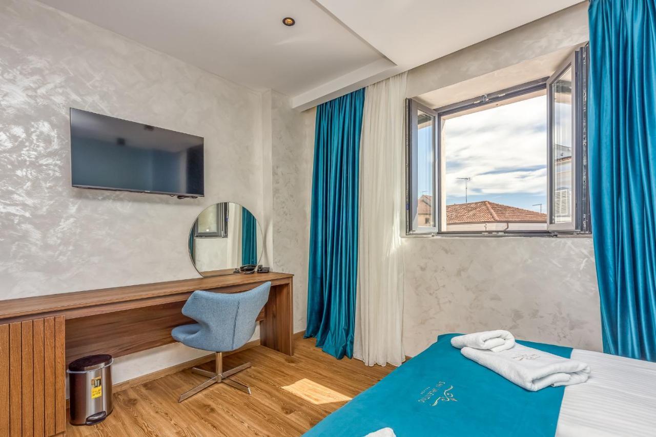 San Valentino Palace Aparthotel Umag Eksteriør bilde