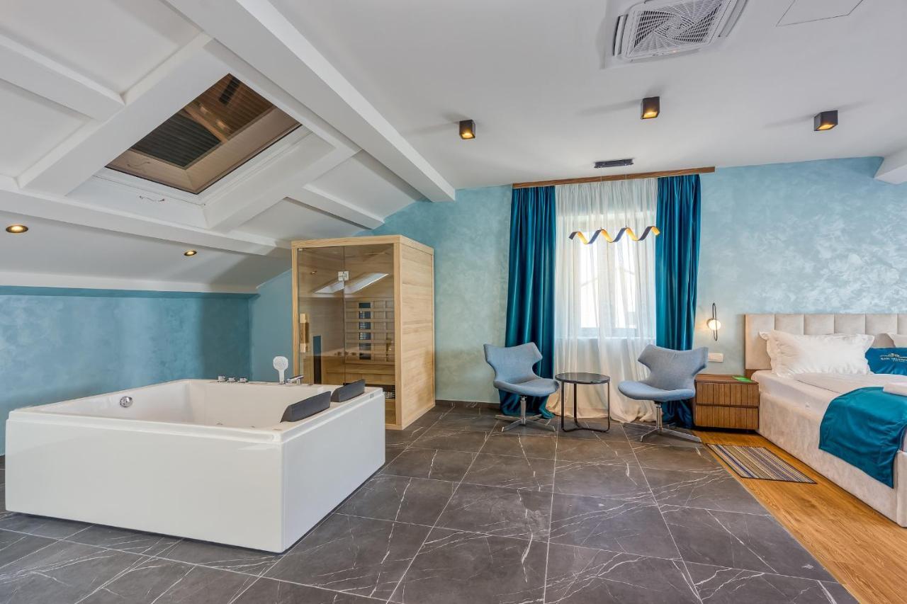 San Valentino Palace Aparthotel Umag Eksteriør bilde